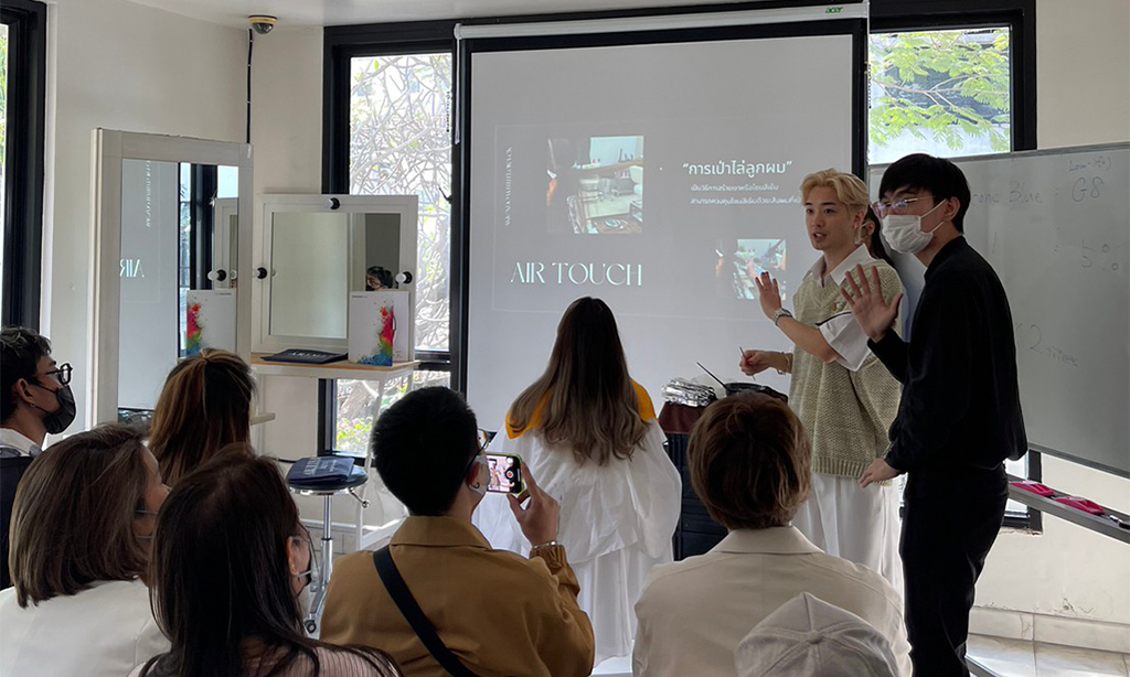 สอนเทคนิคและทฤษฏีการทำผม จากร้าน AKIENDO