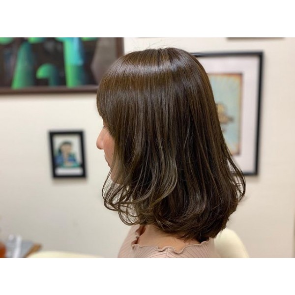 安定のくすみ&艶 くすんでんのに 艶でてるん？ ちょっと意味わからんのですが 兎にも角にも 私この色 好みです♡