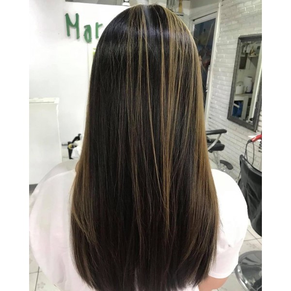 ทำสีผม พร้อมการบำรุงทุกขั้นตอน